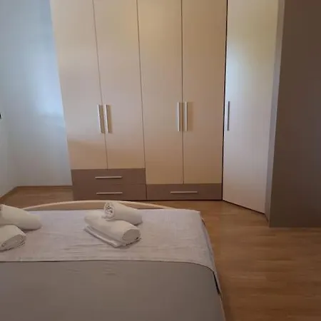 شقة Ria