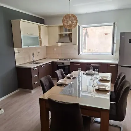 Ria * Jesenice (Split-Dalmatia)